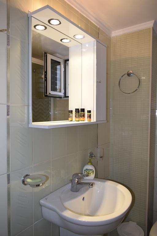 Astrantia (Adults Only) Apartman Hriszí Aktí Haniá Kültér fotó